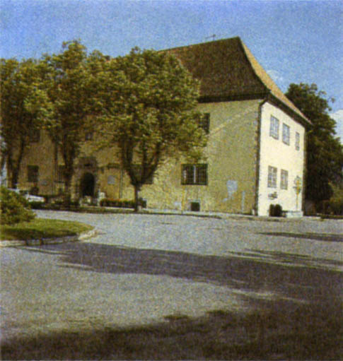 p317a